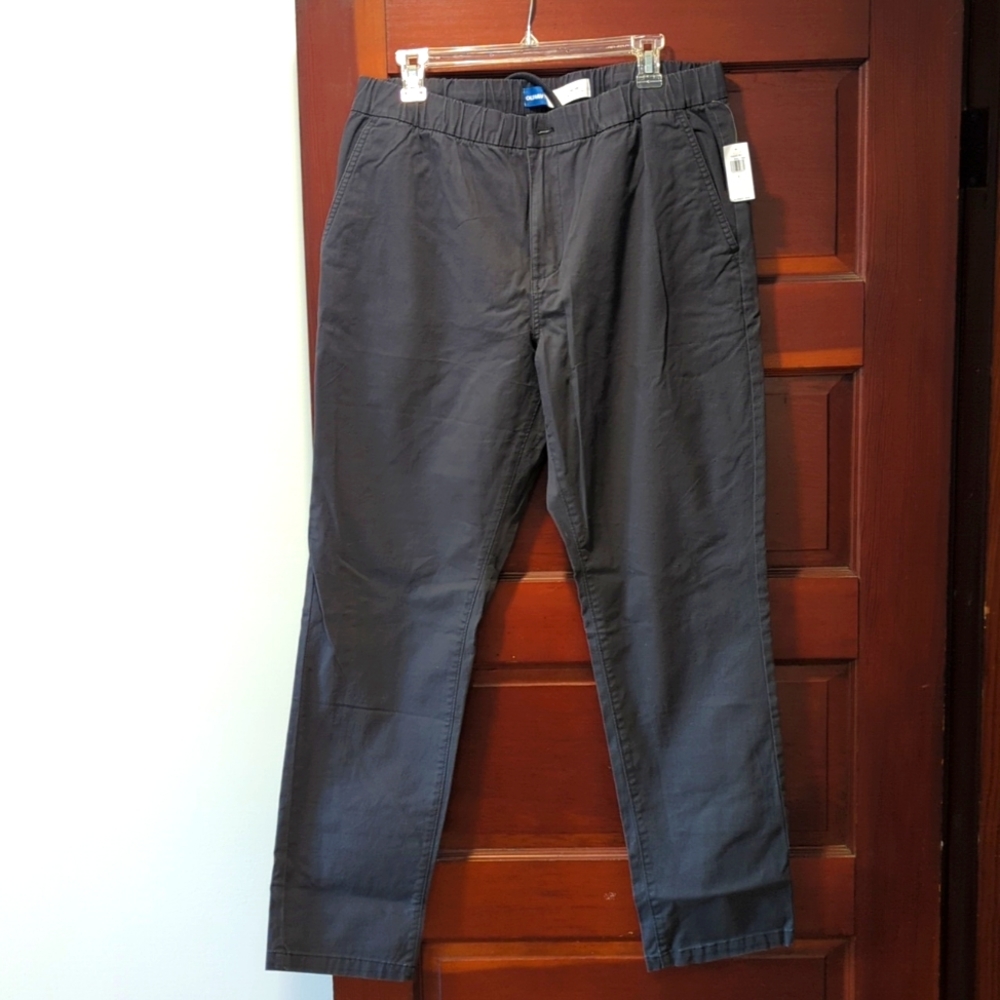 Men's Slim Taper Built-In Flex Pull-On Chino Large